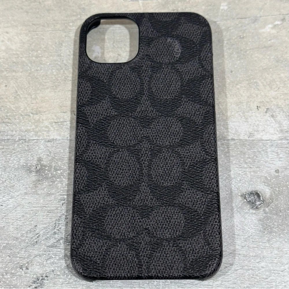 COACH Iphone 15 Plus Case In Signature Canvas In Charcoal